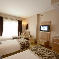 Serace Hotel сейф в номере