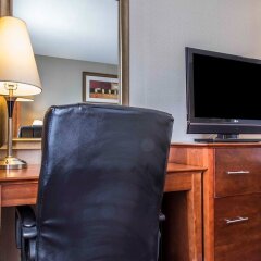 Отель Comfort Inn At LaGuardia Airport США, Нью-Йорк - отзывы, цены и фото номеров - забронировать отель Comfort Inn At LaGuardia Airport онлайн удобства в номере фото 2