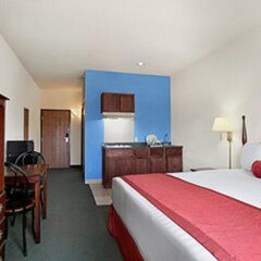 Отель Days Inn & Suites Romeoville комната для гостей фото 2
