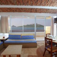 Отель Las Flores Beach Resort комната для гостей фото 4