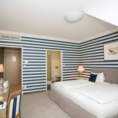 Ambra Hotel Будапешт сейф в номере