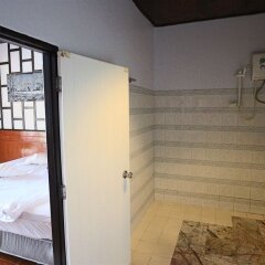 Отель Lanta Marine Park View Resort Ланта ванная