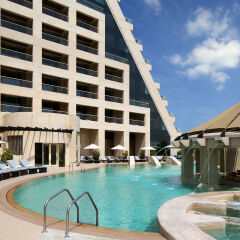 Отель Raffles Dubai бассейн