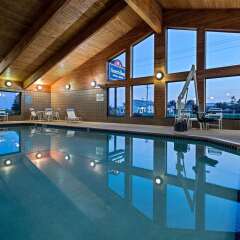 Отель AmericInn by Wyndham Iowa Falls бассейн фото 2