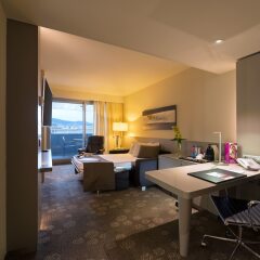 Отель Crowne Plaza Barcelona - Fira Center удобства в номере фото 2