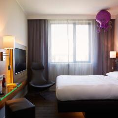 Отель Moxy Vienna Airport комната для гостей