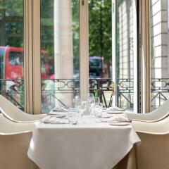 Corus Hotel Hyde Park балкон