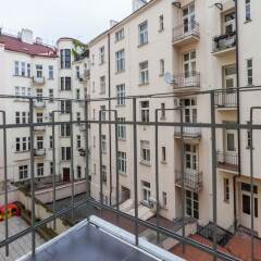 Отель Golden Prague Rooms Чехия, Прага - отзывы, цены и фото номеров - забронировать отель Golden Prague Rooms онлайн балкон