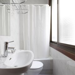 Отель Hostal Hispano ванная фото 2