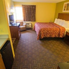 Econo Lodge in River Falls, United States of America from 97$, photos, reviews - zenhotels.com guestroom photo 5