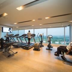 Liberty Central Saigon Riverside Hotel фитнесс-зал фото 3