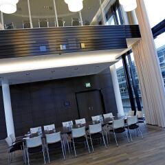Отель Four Points by Sheraton Sihlcity Zurich