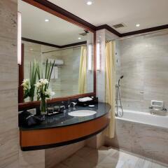 Отель Hôtel du Parc Hanoi Ханой ванная