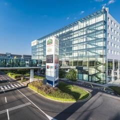 Отель Courtyard by Marriott Prague Airport
