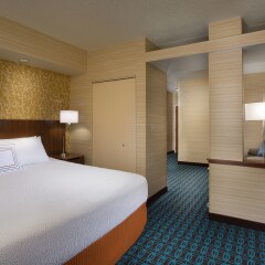 Отель Fairfield Inn & Suites by Marriott Columbus OSU США, Колумбус - отзывы, цены и фото номеров - забронировать отель Fairfield Inn & Suites by Marriott Columbus OSU онлайн комната для гостей