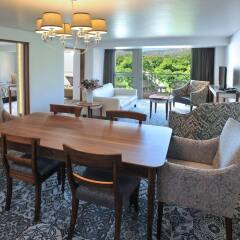 Vineyard Hotel в номере