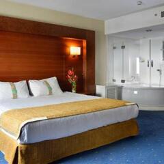 Отель Holiday Inn Istanbul City комната для гостей фото 3
