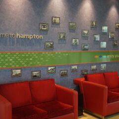 Отель Hampton by Hilton Luton Airport интерьер отеля фото 3