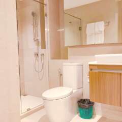 Отель Locals Sukhumvit ThongLor Vtara 36 Бангкок ванная
