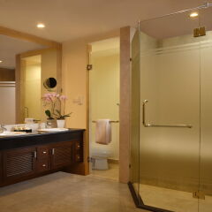 Отель Fraser Suites Hanoi ванная