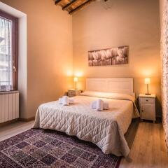 Отель A Few Steps to The Duomo Enchanting 2BD Apt Италия, Флоренция - отзывы, цены и фото номеров - забронировать отель A Few Steps to The Duomo Enchanting 2BD Apt онлайн комната для гостей фото 2
