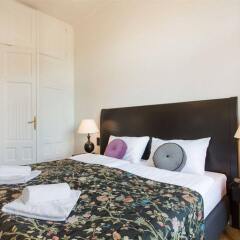 Отель Antique Apartments - Plac Szczepanski Польша, Краков - 1 отзыв об отеле, цены и фото номеров - забронировать отель Antique Apartments - Plac Szczepanski онлайн комната для гостей фото 5