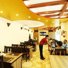 Отель Readers Inn Pvt.Ltd Непал, Катманду - отзывы, цены и фото номеров - забронировать отель Readers Inn Pvt.Ltd онлайн питание