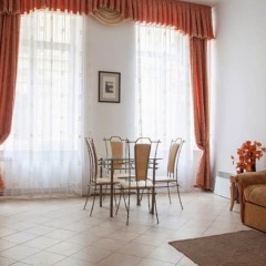 Апартаменты Apartment Berindy 3 комната для гостей фото 4