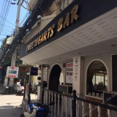 Отель Sweethearts Bar