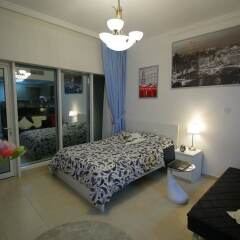 Отель City Nights Holiday Homes - Burj Al Nujoom Tower комната для гостей