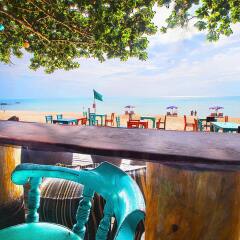 The Fair House Beach Resort & Hotel гостиничный бар