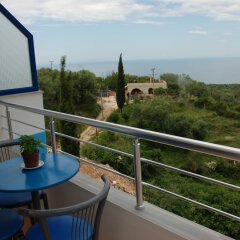 Отель Itaka Hotel Албания, Химара - отзывы, цены и фото номеров - забронировать отель Itaka Hotel онлайн балкон