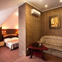 Valensiya Hotel in Simferopol, Russia from 33$, photos, reviews - zenhotels.com guestroom photo 3