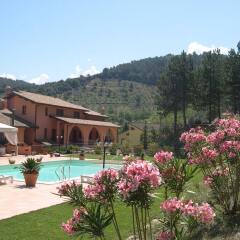 Hotel Ristorante La Fattoria Сполето бассейн фото 2