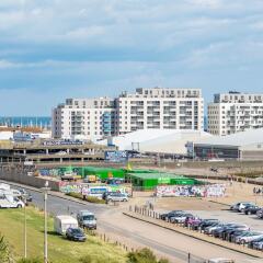 Апартаменты The Boardwalk Apartments пляж фото 2