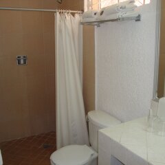 Sands Acapulco Hotel & Bungalows ванная