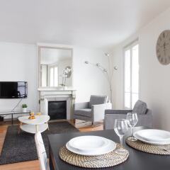 Отель Louvre Area - Saint Honoré Apartment Франция, Париж - отзывы, цены и фото номеров - забронировать отель Louvre Area - Saint Honoré Apartment онлайн комната для гостей фото 5