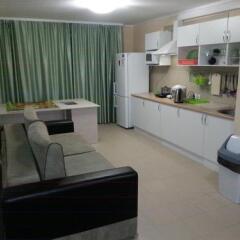 Гостиница Hostel Plekhanovo в Тюмени отзывы, цены и фото номеров - забронировать гостиницу Hostel Plekhanovo онлайн Тюмень комната для гостей фото 2