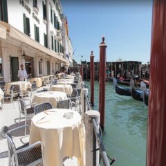 Отель Monaco & Grand Canal Италия, Венеция - 2 отзыва об отеле, цены и фото номеров - забронировать отель Monaco & Grand Canal онлайн приотельная территория фото 2