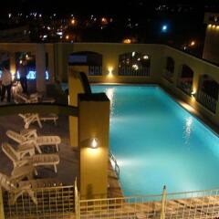 My Hotel бассейн