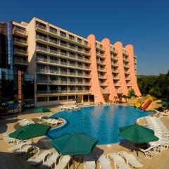 Отель Helios Spa - All Inclusive бассейн