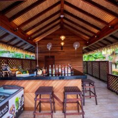 Отель Tup Kaek Sunset Beach Resort гостиничный бар