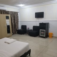 Medrie International Hotel in Freetown, Sierra Leone from 72$, photos, reviews - zenhotels.com guestroom photo 5
