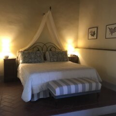 Отель Il Borgo di Vescine Италия, Радда ин Кьянти - отзывы, цены и фото номеров - забронировать отель Il Borgo di Vescine онлайн комната для гостей фото 2
