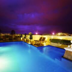 Отель Rikka Inn Бангкок бассейн фото 2