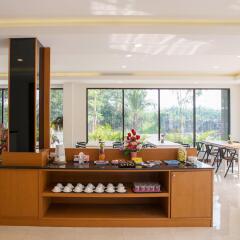 B2 Sriracha Premier Hotel питание