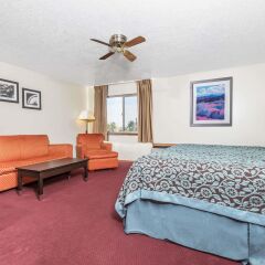 Days Inn by Wyndham Pueblo in Pueblo, United States of America from 78$, photos, reviews - zenhotels.com guestroom photo 3