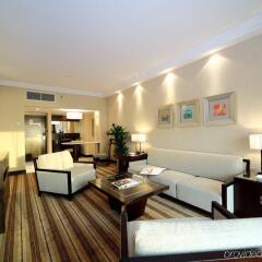 Отель Crowne Plaza Jeddah комната для гостей