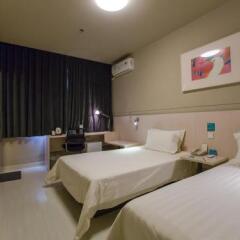 Отель Jinjiang Inn Beijing Aoti Center Китай, Пекин - отзывы, цены и фото номеров - забронировать отель Jinjiang Inn Beijing Aoti Center онлайн комната для гостей фото 2