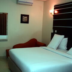 De Rigg Place in Ikeja, Nigeria from 41$, photos, reviews - zenhotels.com guestroom photo 2